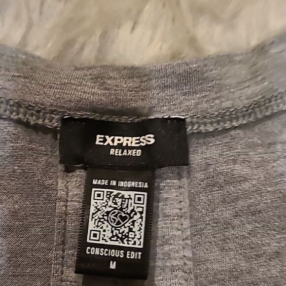 Express womens‎ soft gray lycocell stretch flowy scoop neck tank top - Picture 3 of 5